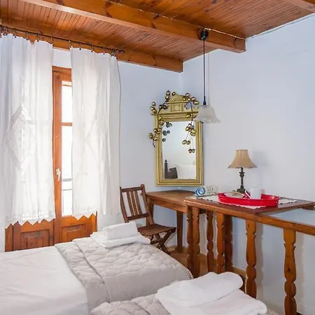 Casa vacanze Nikita Traditional House *