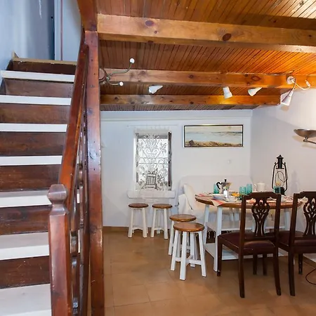 Nikita Traditional House Holiday home *